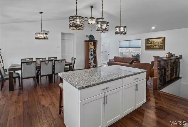 $415,000 | 25714 Walnut Creek Drive, Dow, IL 62022