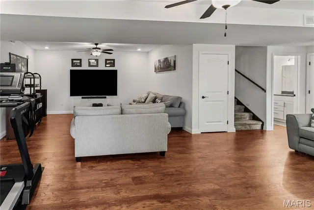 $415,000 | 25714 Walnut Creek Drive, Dow, IL 62022