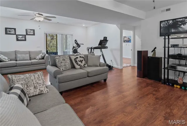 $415,000 | 25714 Walnut Creek Drive, Dow, IL 62022