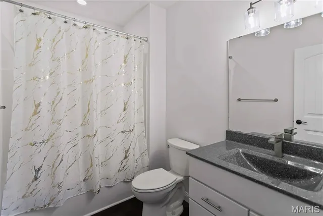 $415,000 | 25714 Walnut Creek Drive, Dow, IL 62022