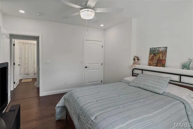 $415,000 | 25714 Walnut Creek Drive, Dow, IL 62022