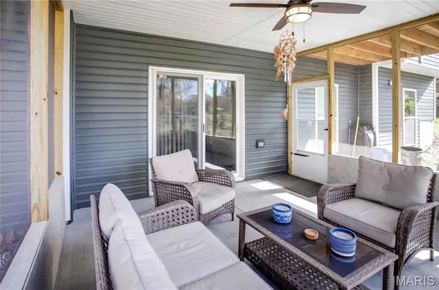 $415,000 | 25714 Walnut Creek Drive, Dow, IL 62022