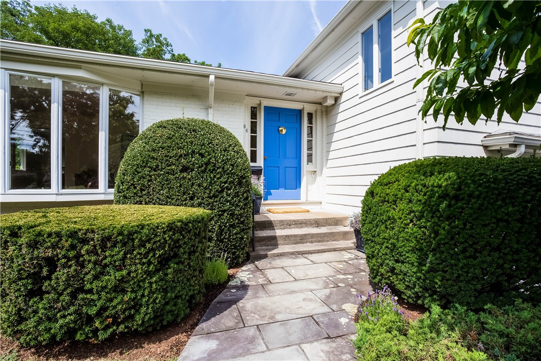 36 Chapin Road Barrington, RI 02806 - Photo 2 of 20
