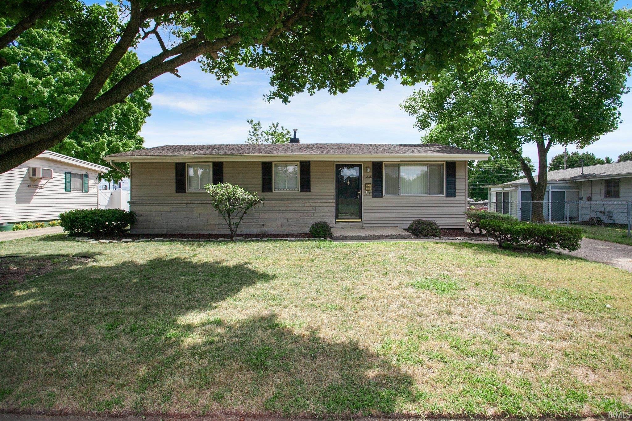 1228 Ryer Street South Bend, IN 46628 - Photo 1 of 30 Gallery Image 1