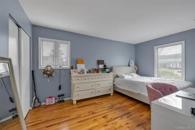 $975,000 | 26 Julia Lane, East Northport, NY 11731