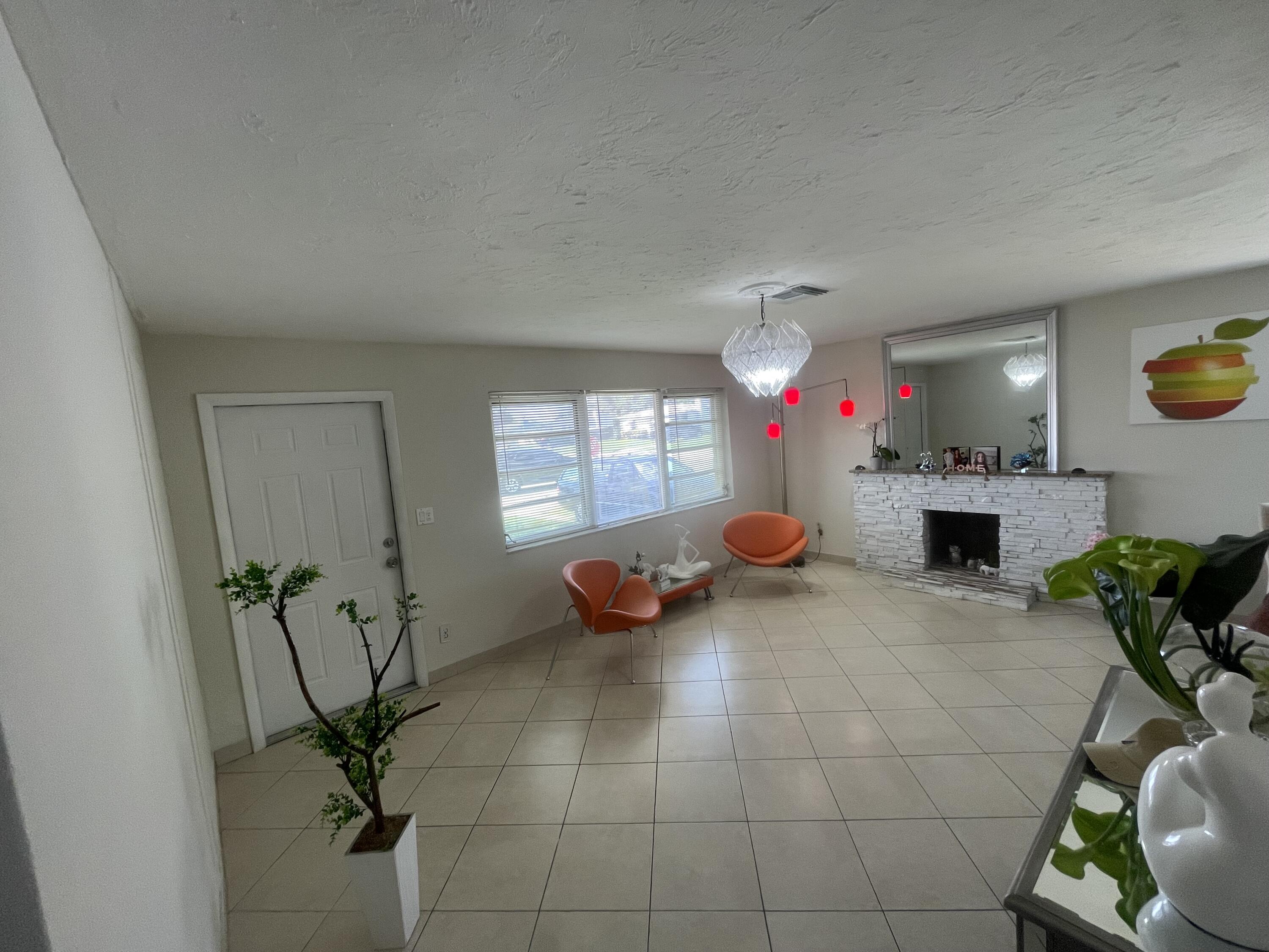 809 Elm Road West Palm Beach, FL 33409 - Photo 3 of 20 IMG_8093
