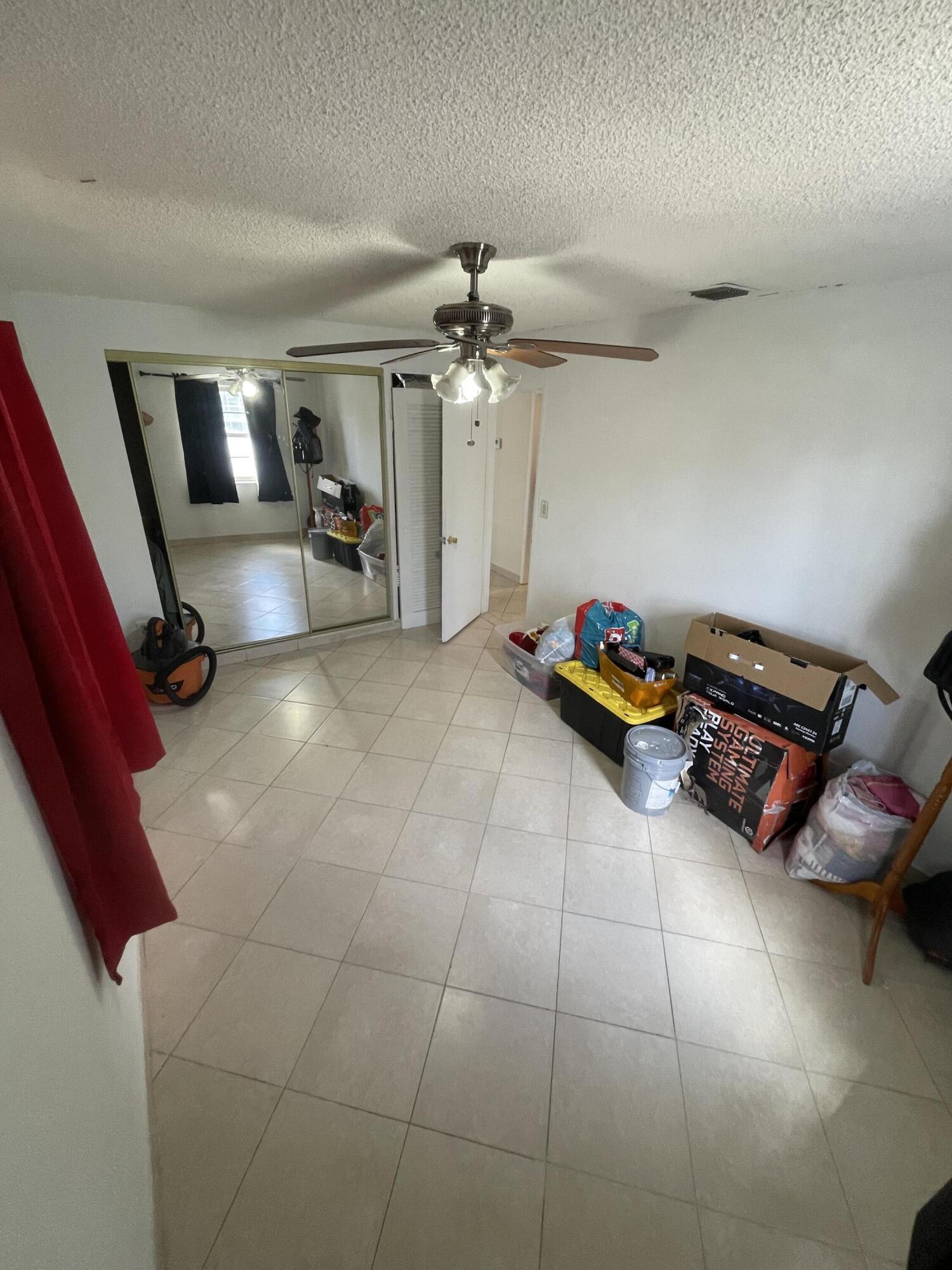 809 Elm Road West Palm Beach, FL 33409 - Photo 5 of 20 IMG_8086
