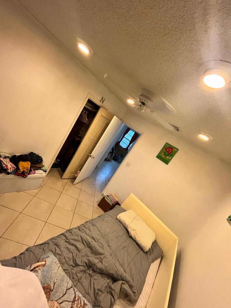 809 Elm Road West Palm Beach, FL 33409 - Photo 8 of 20 6ff46a59-beec-442a-b238-6e129952ddab