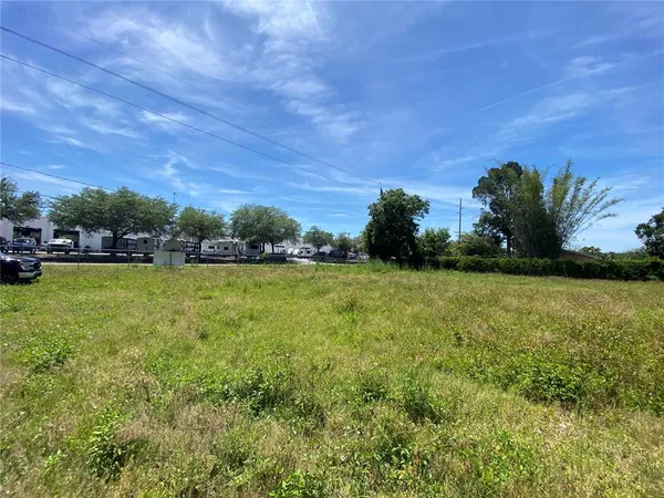 $299,900 | 12946 Gore Road, Dover, FL 33527