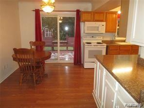 2228 South Vassar Road Burton, MI 48519 - Photo 2 of 12 Gallery Image 2
