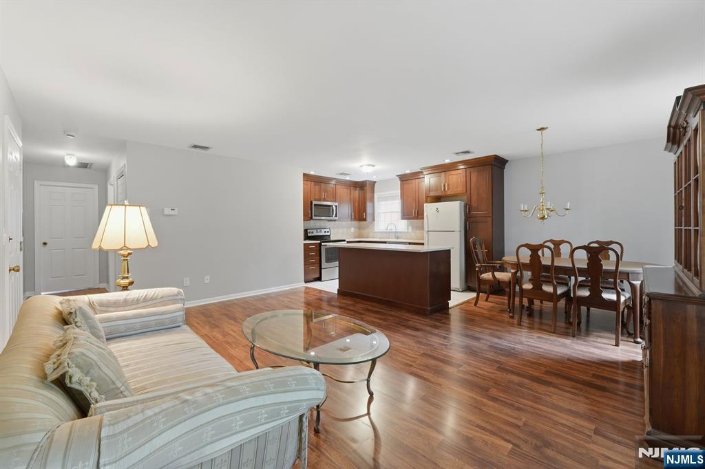 117B South Maple Avenue, Unit 1172 Park Ridge, NJ 07656 - Photo 2 of 21
