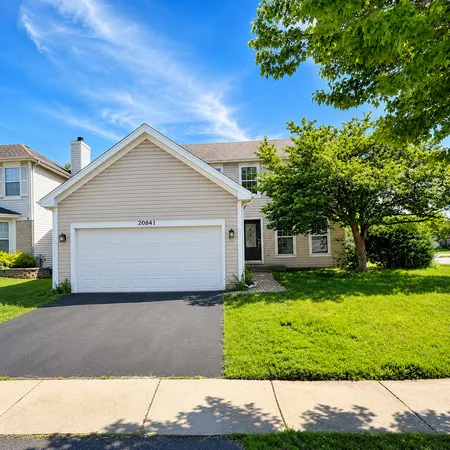 $2,900 | 20841 Barrington Court, Plainfield, IL 60544