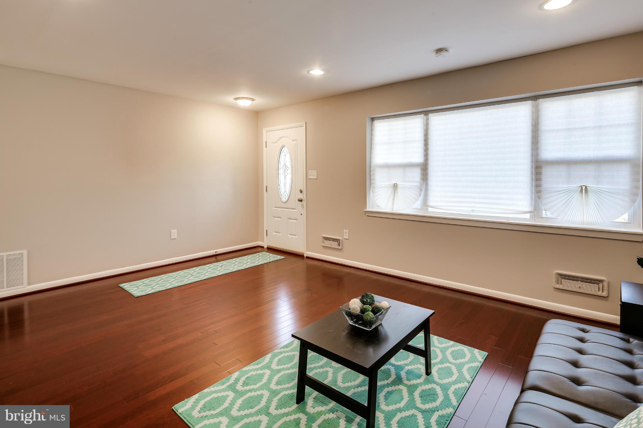 6803 Brompton Road Baltimore, MD 21207 - Photo 9 of 30 Family Room