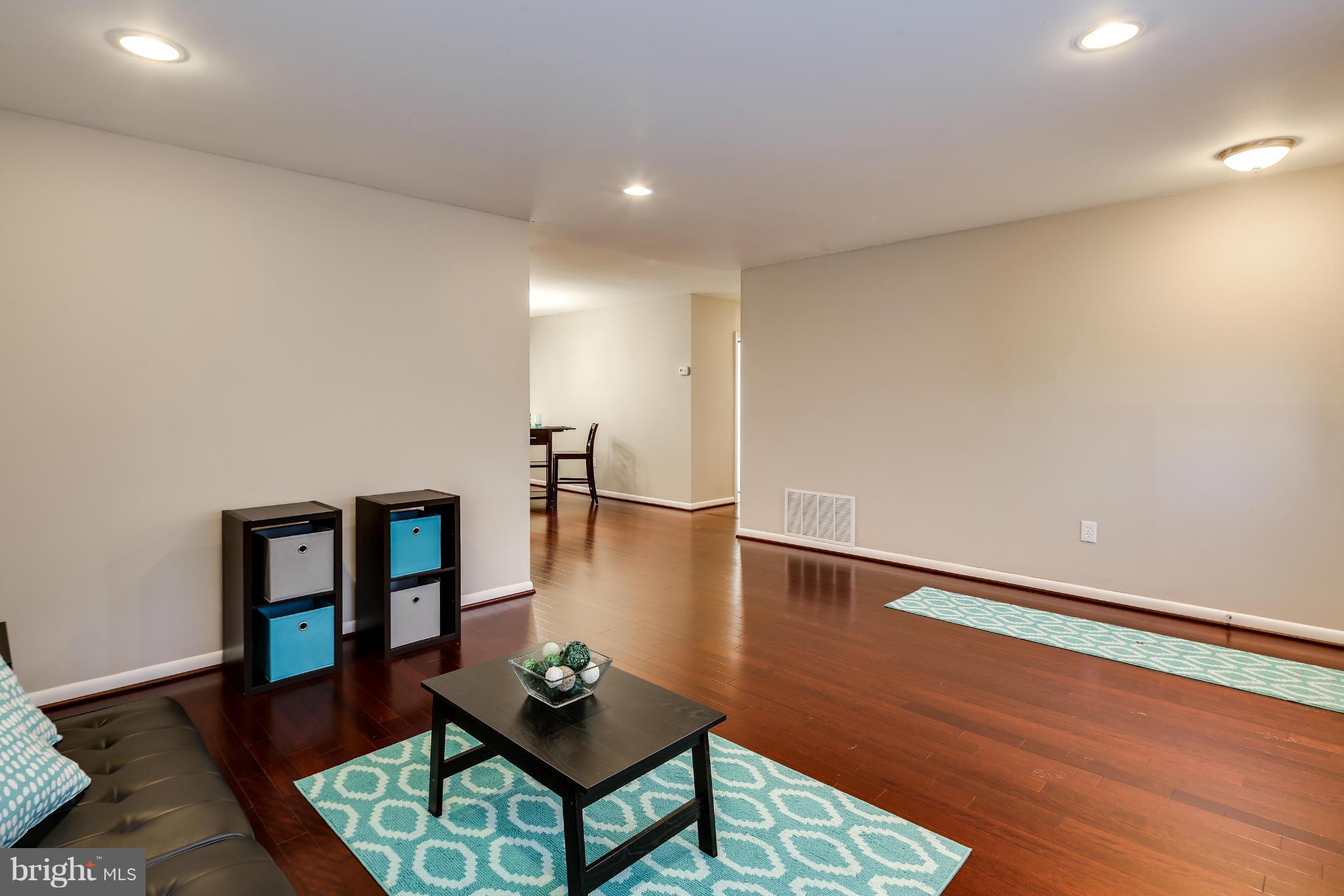 6803 Brompton Road Baltimore, MD 21207 - Photo 10 of 30 Family Room
