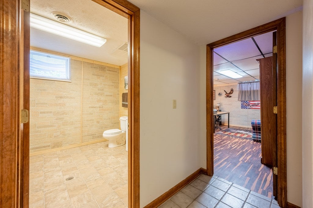 382 Whispering Pines Road Max Meadows, VA 24360 - Photo 17 of 73 Gallery Image 17