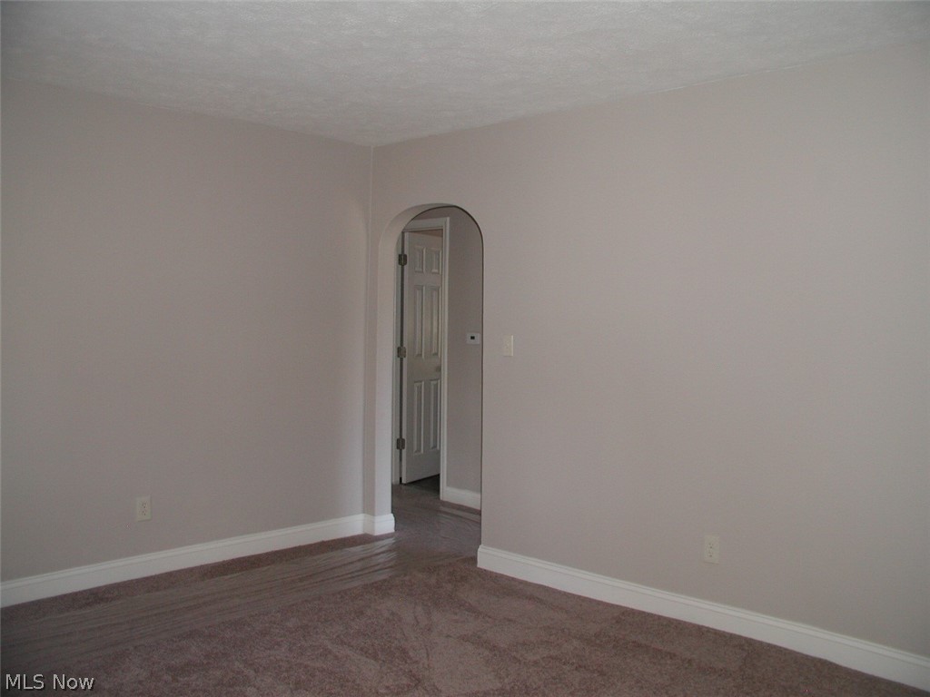 1206 Krumroy Road Akron, OH 44306 - Photo 13 of 21
