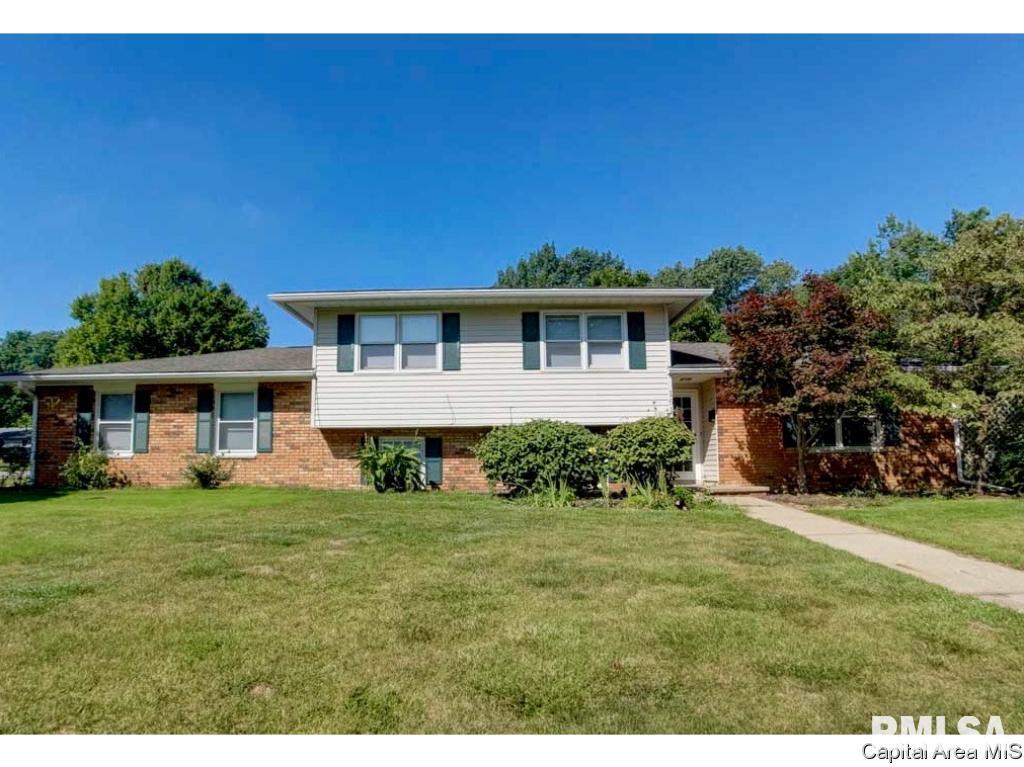 161 Nottingham Road Springfield, IL 62704 - Photo 1 of 35
