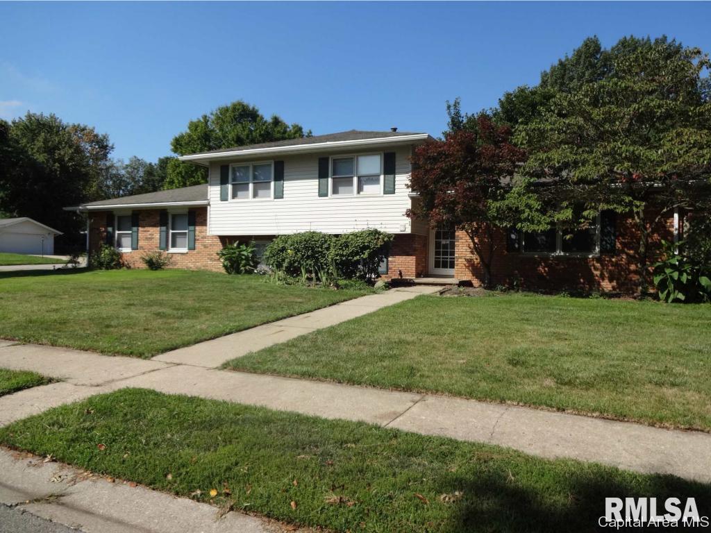 161 Nottingham Road Springfield, IL 62704 - Photo 3 of 35