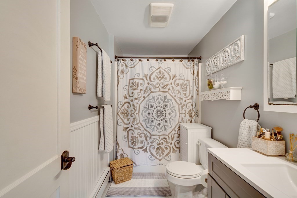 14 Frank Road Weymouth, MA 02191 - Photo 10 of 24 Gallery Image 10