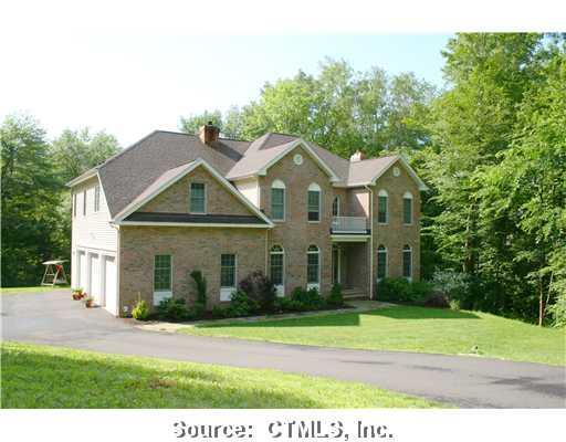7 Davis Road Woodbridge, CT 06525 - Photo 1 of 1 Exterior Front.