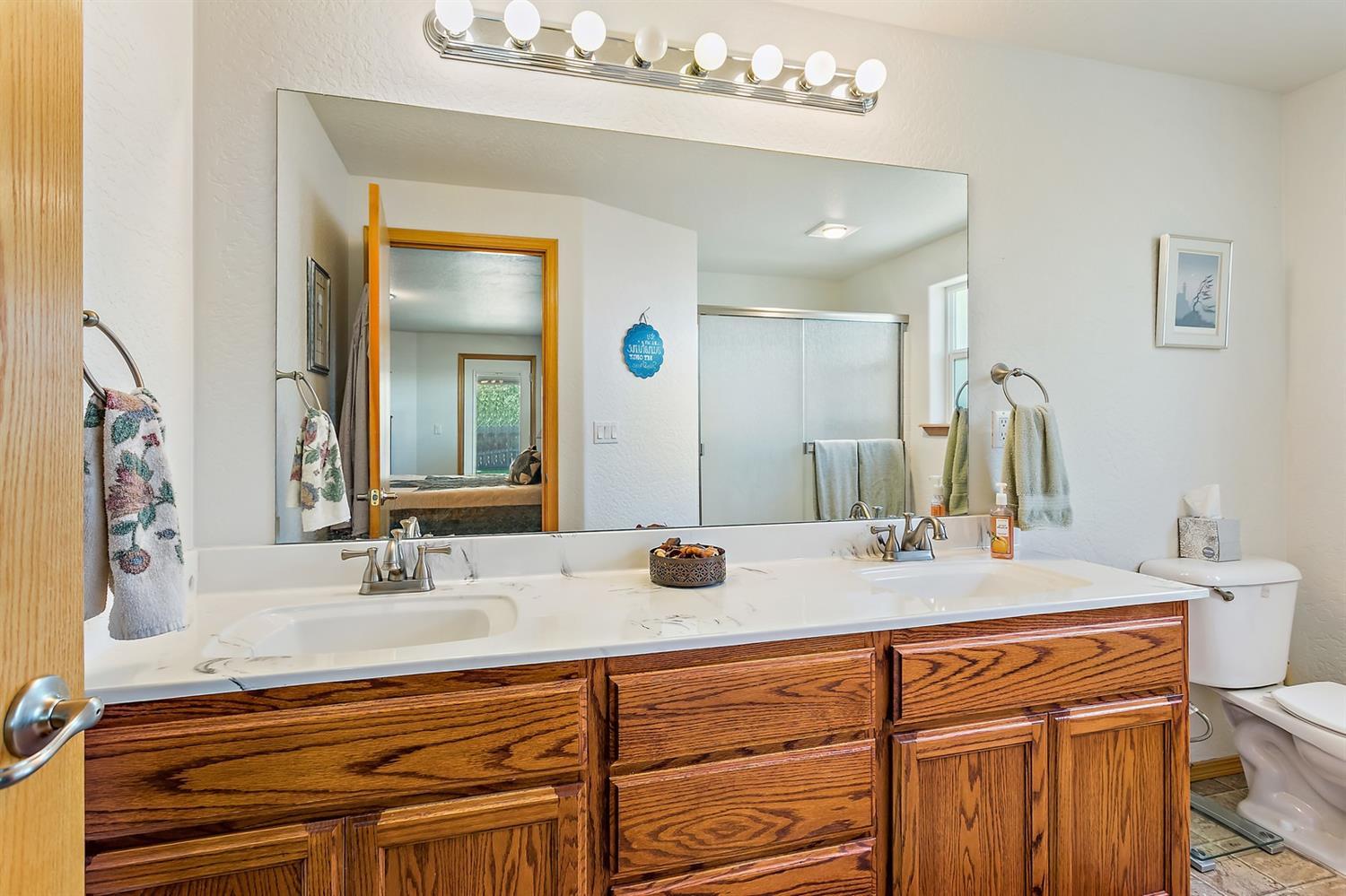 882 Win Way Eagle Point, OR 97524 - Photo 21 of 31 Additional Photo