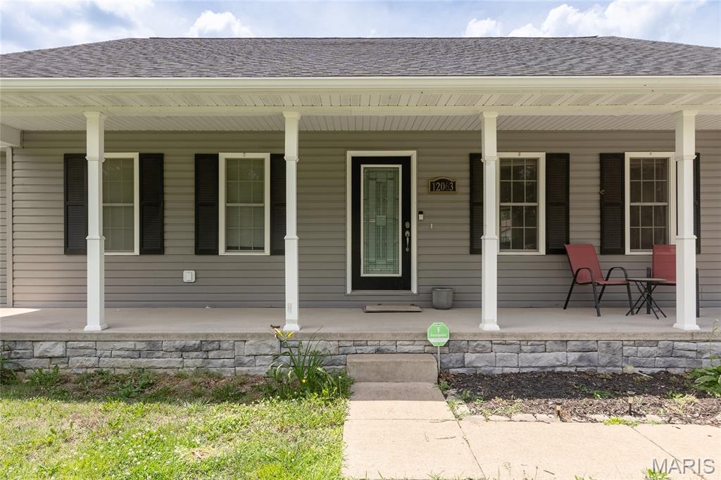 12063 Strawberry Road Carbondale, IL 62901 - Photo 2 of 36