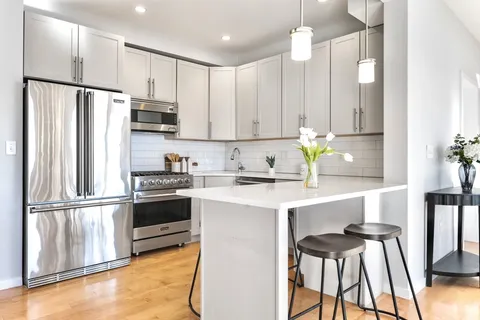 $729,000 | 246 Boston Street, Unit 9, Boston, MA 02125