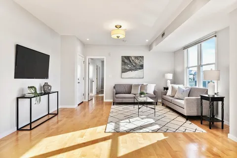 $729,000 | 246 Boston Street, Unit 9, Boston, MA 02125