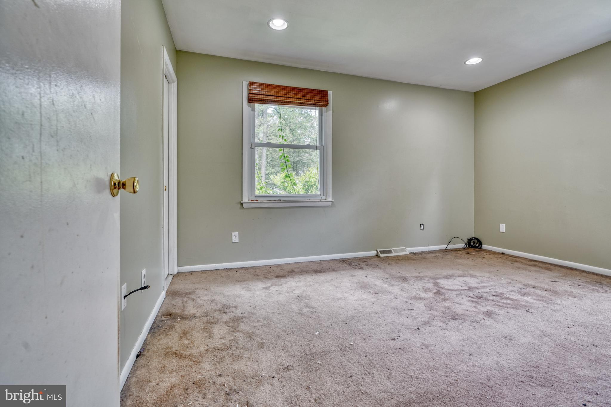 79 Circle Road Pasadena, MD 21122 - Photo 20 of 37