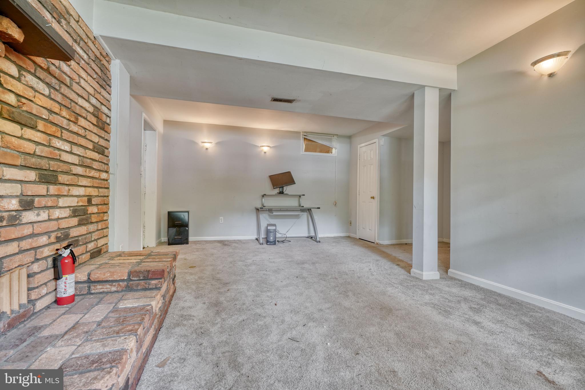 79 Circle Road Pasadena, MD 21122 - Photo 28 of 37