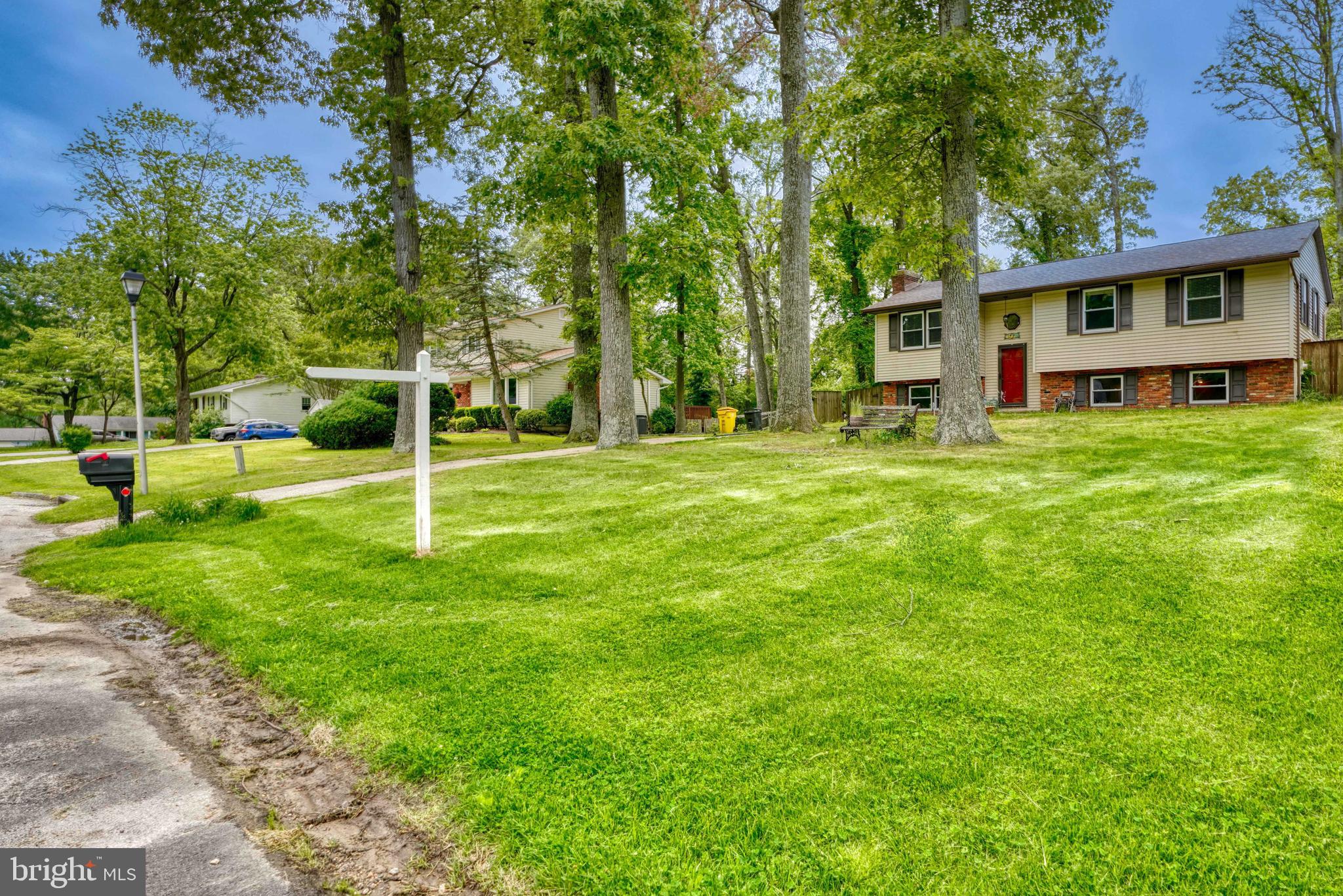 79 Circle Road Pasadena, MD 21122 - Photo 3 of 37