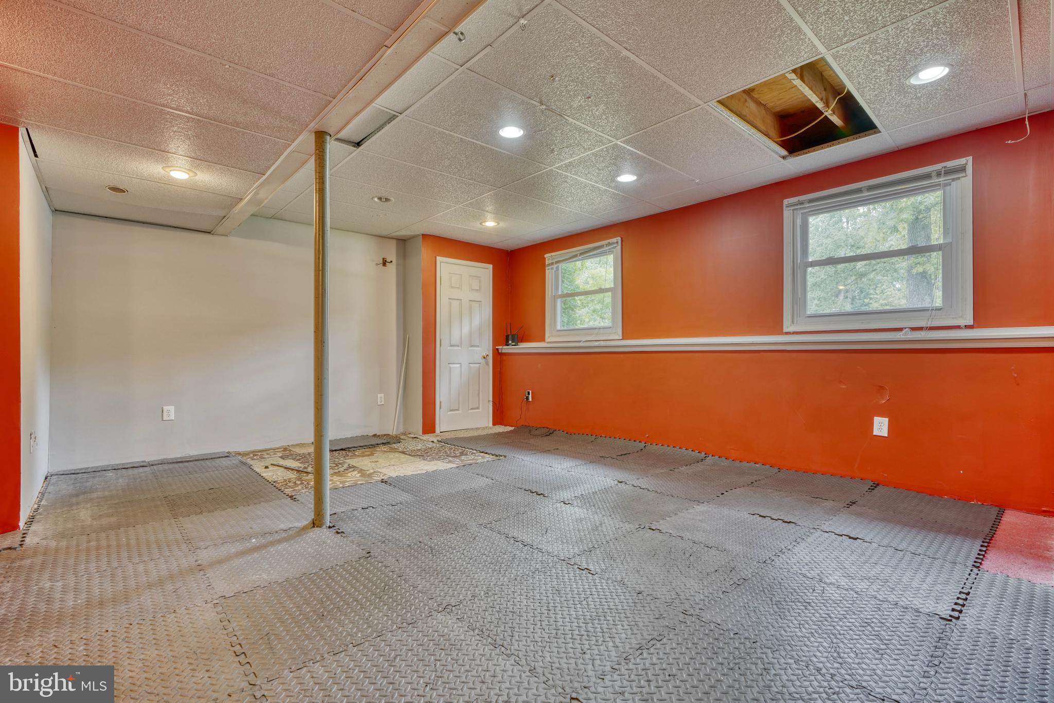 79 Circle Road Pasadena, MD 21122 - Photo 31 of 37