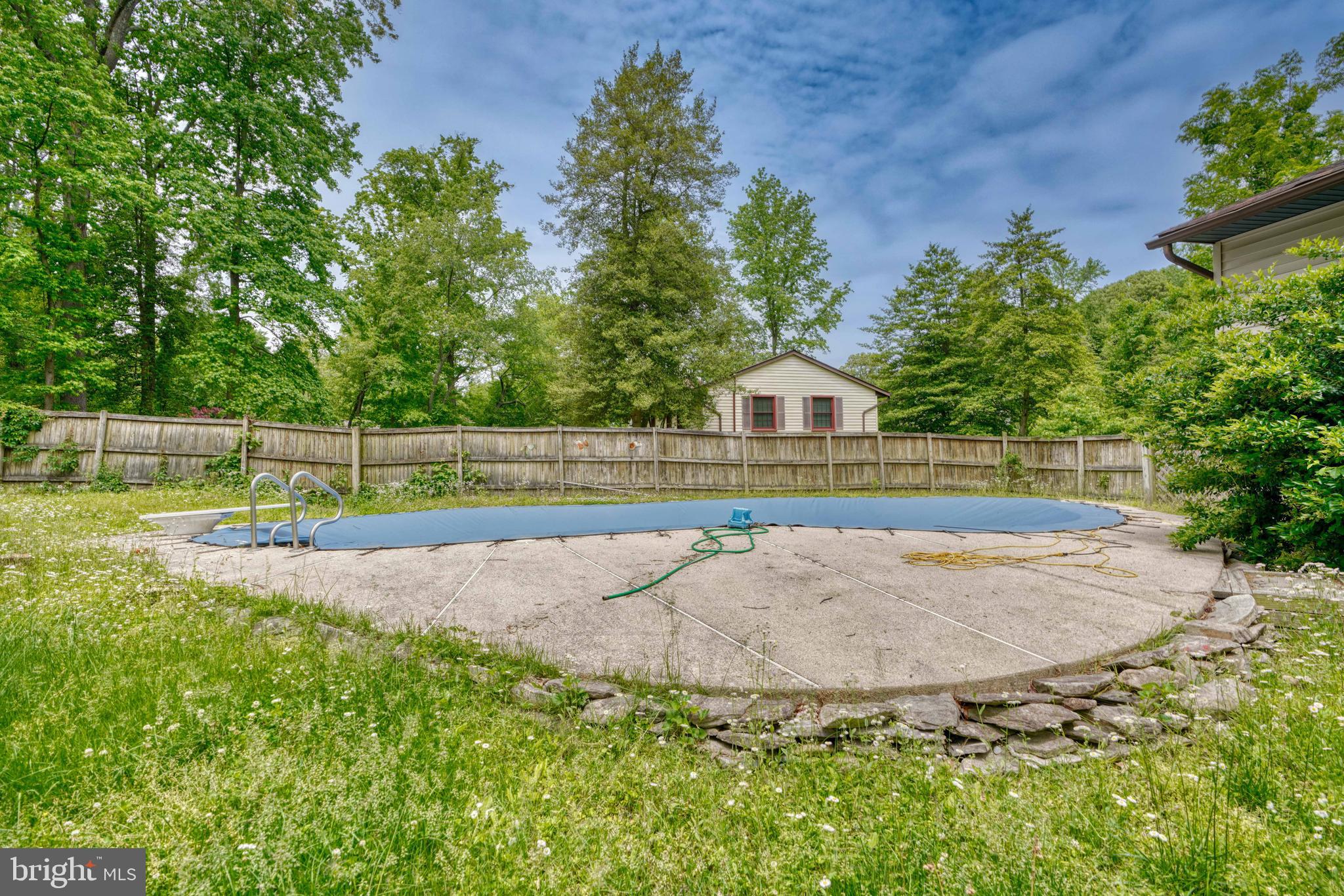 79 Circle Road Pasadena, MD 21122 - Photo 35 of 37