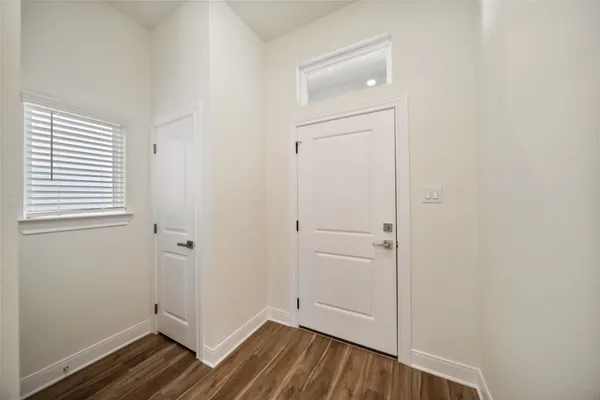 $239,500 | 412 West Marlin Street, Willis, TX 77378