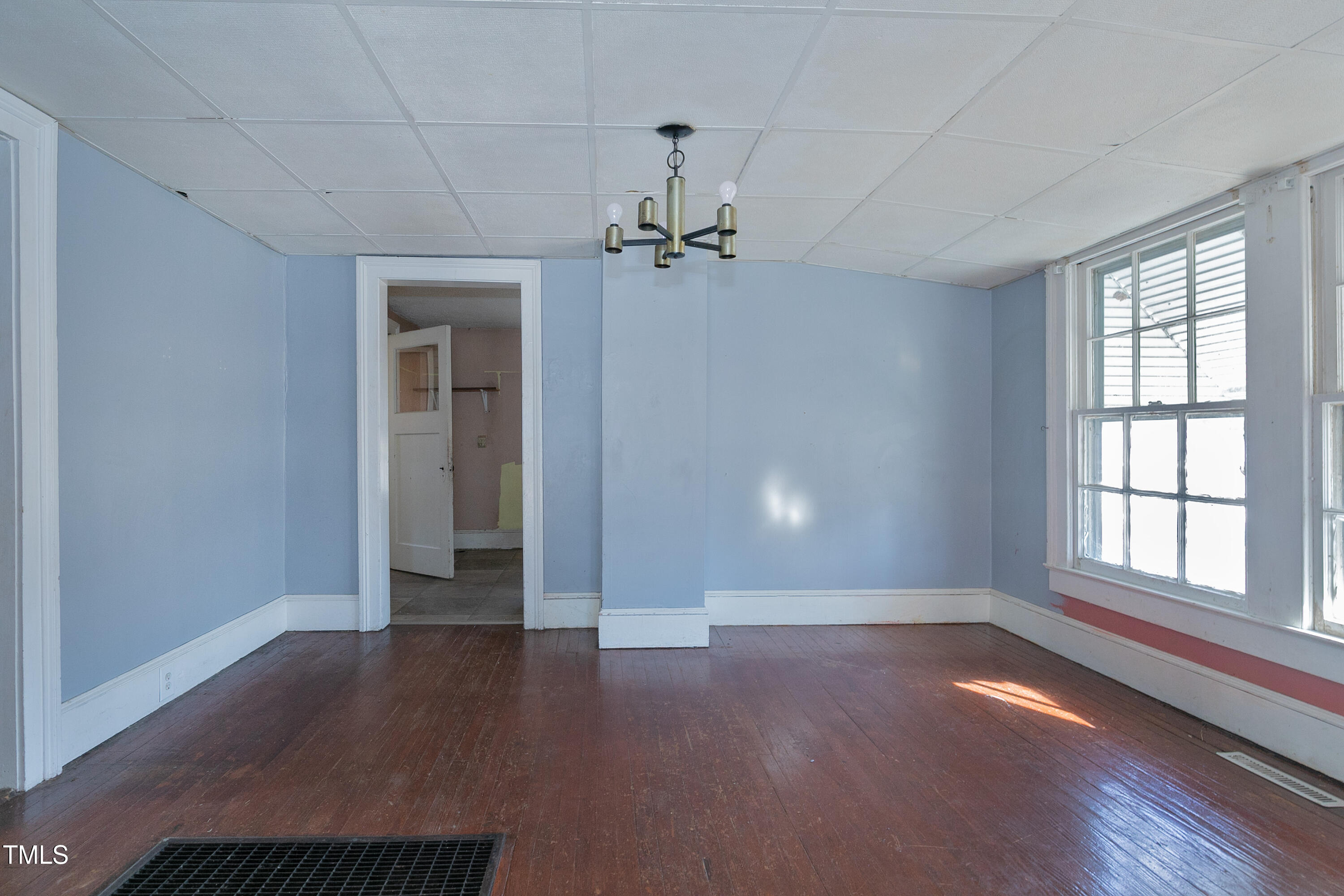 110 Summit Avenue Raleigh, NC 27603 - Photo 13 of 34 Dining
