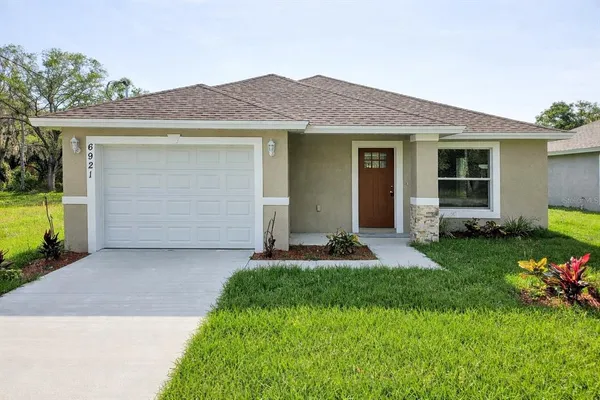 $1,800 | 6921 Central Avenue, Mulberry, FL 33860