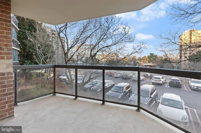 $2,950 | 8340 Greensboro Drive, Unit 207, McLean, VA 22102