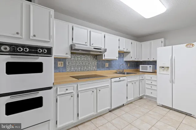 $2,950 | 8340 Greensboro Drive, Unit 207, McLean, VA 22102