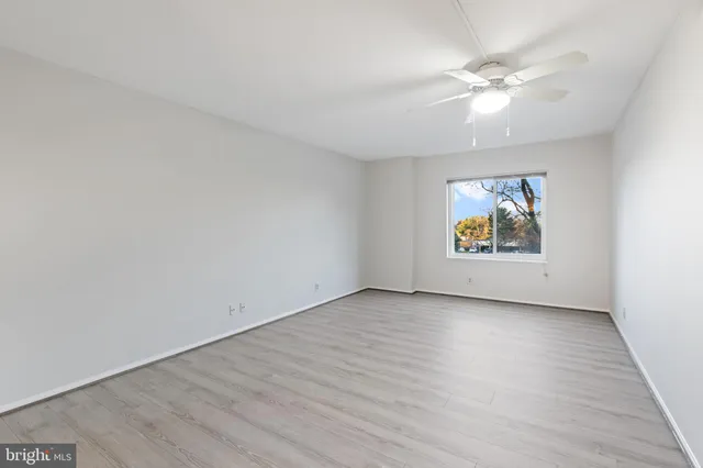 $2,950 | 8340 Greensboro Drive, Unit 207, McLean, VA 22102