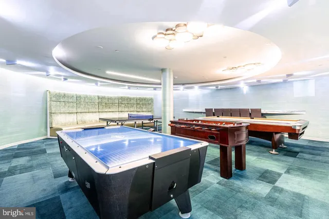 $2,950 | 8340 Greensboro Drive, Unit 207, McLean, VA 22102