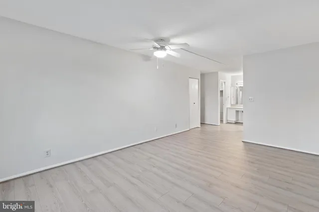 $2,950 | 8340 Greensboro Drive, Unit 207, McLean, VA 22102