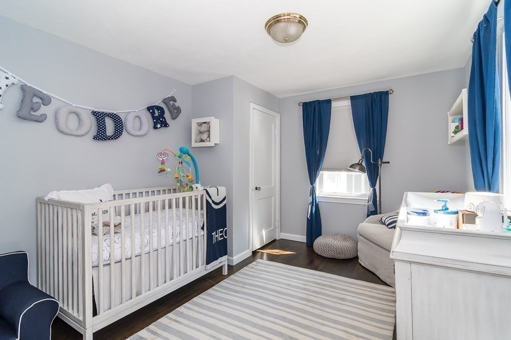 7 Lovewell Road Wellesley, MA 02482 - Photo 11 of 23