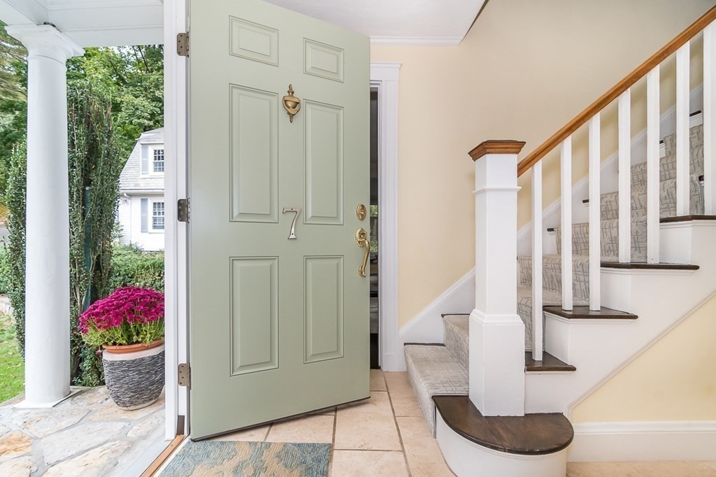 7 Lovewell Road Wellesley, MA 02482 - Photo 2 of 23