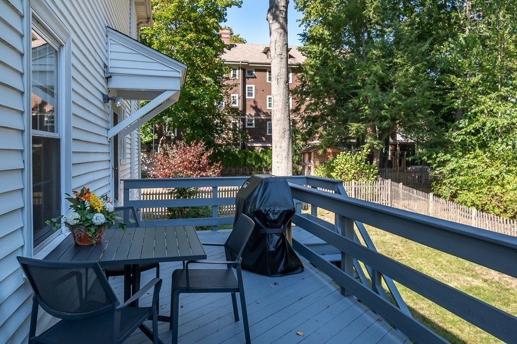 7 Lovewell Road Wellesley, MA 02482 - Photo 21 of 23