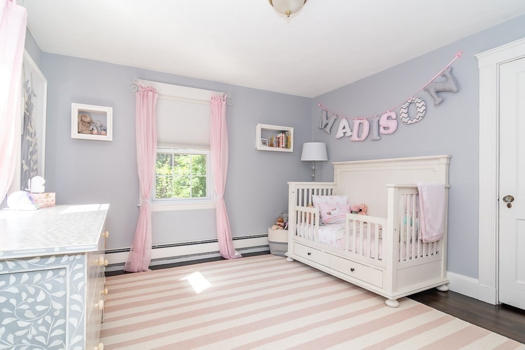 7 Lovewell Road Wellesley, MA 02482 - Photo 9 of 23