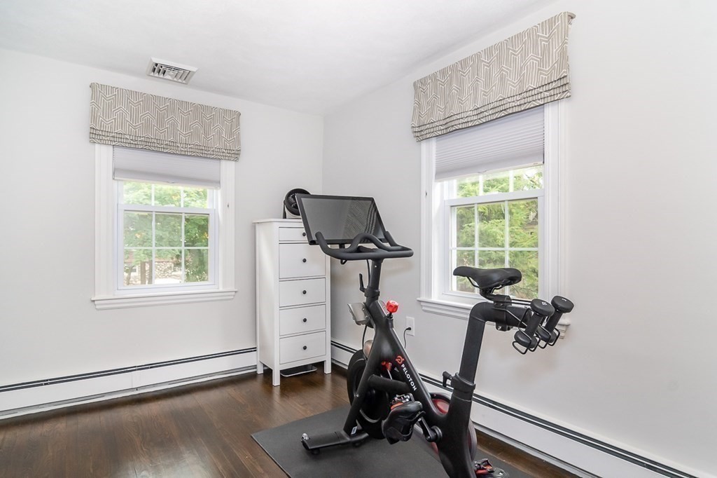 7 Lovewell Road Wellesley, MA 02482 - Photo 10 of 23