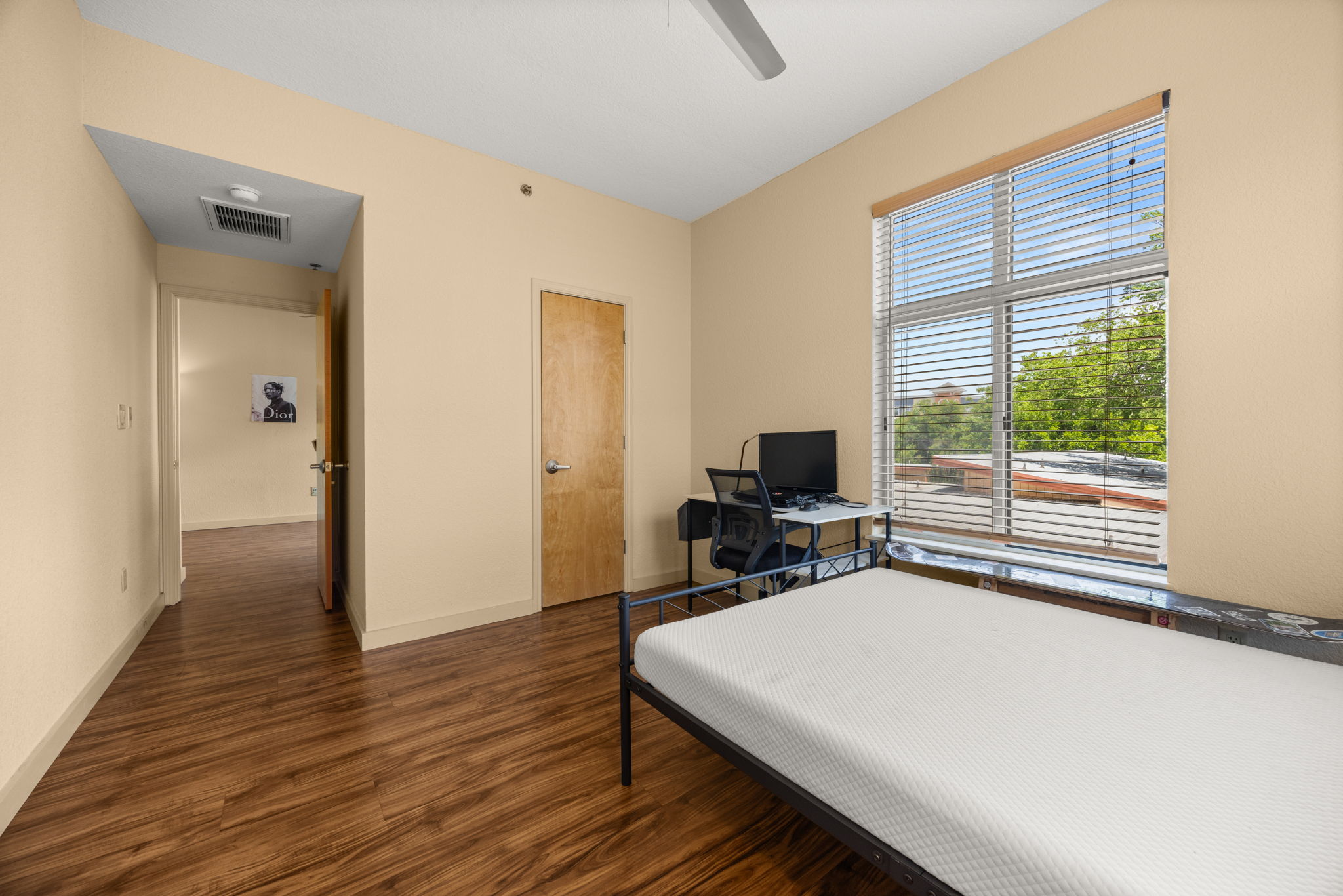 711 West 26th Street, Unit 303 Austin, TX 78705 - Photo 16 of 38