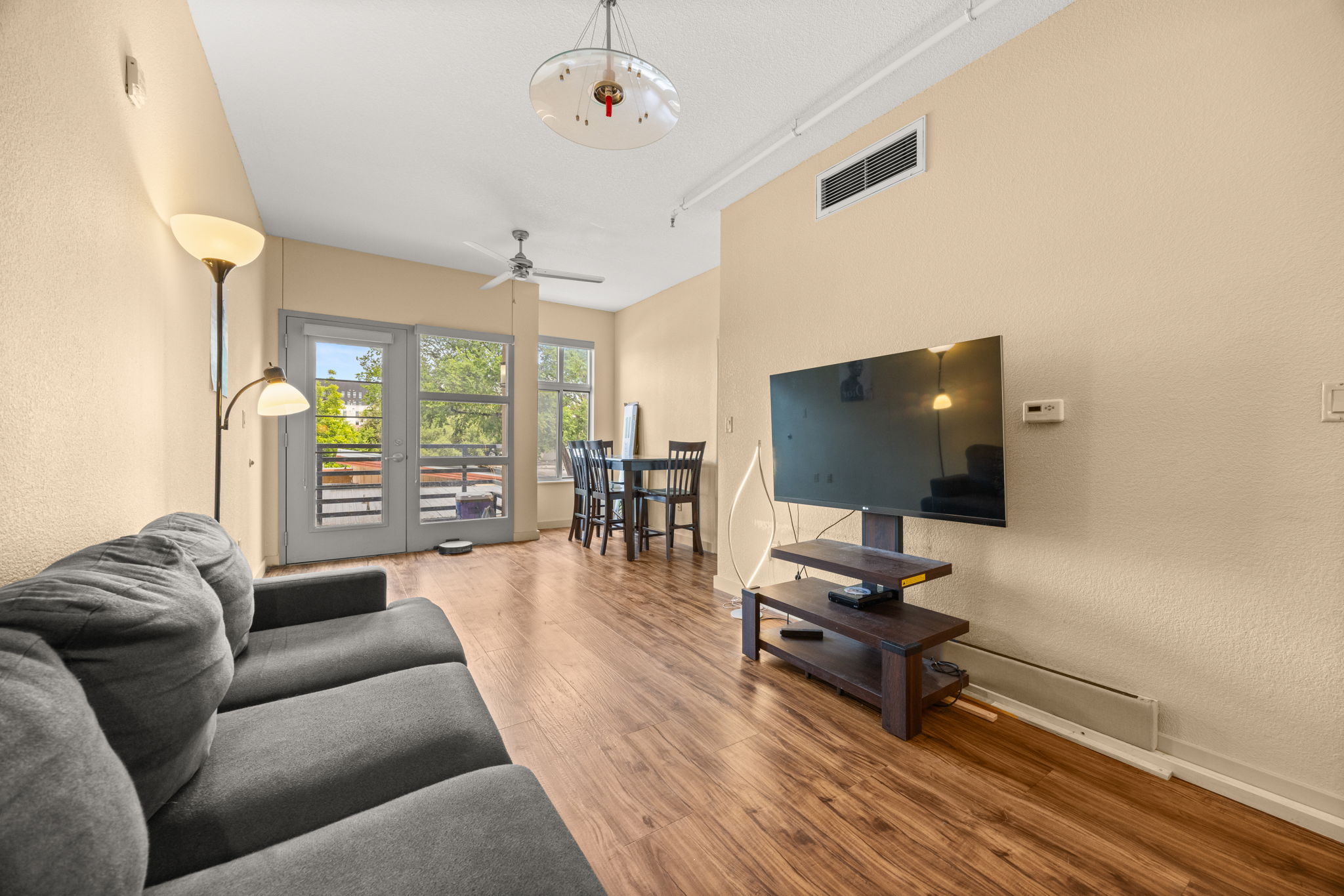 711 West 26th Street, Unit 303 Austin, TX 78705 - Photo 10 of 38