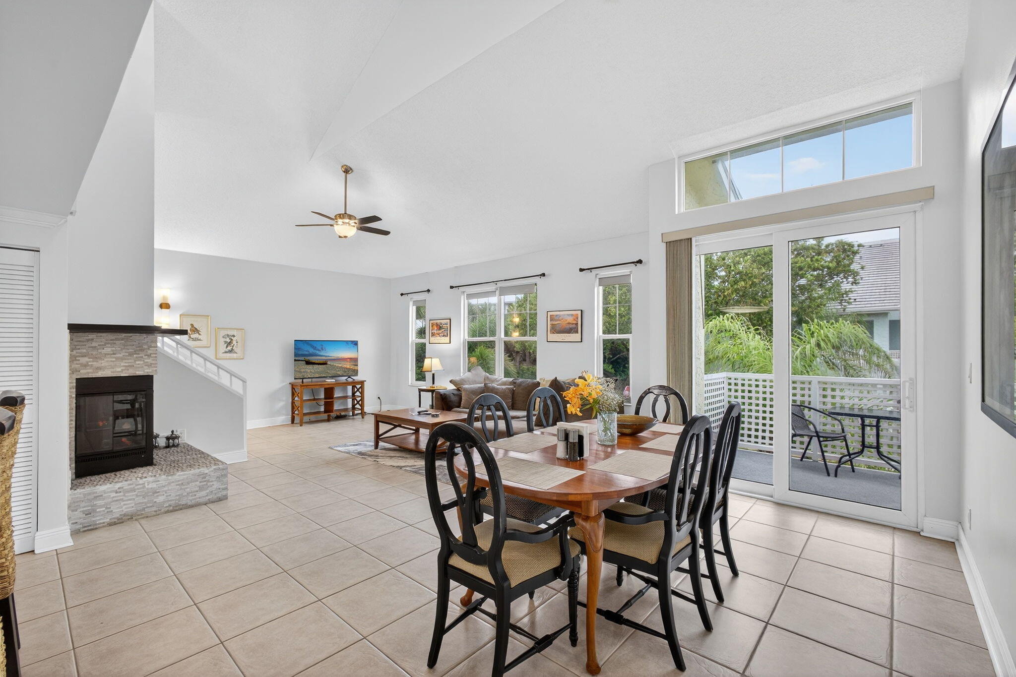 1609 Mizzenmast Way, Unit 1609 Jupiter, FL 33477 - Photo 12 of 48 living room