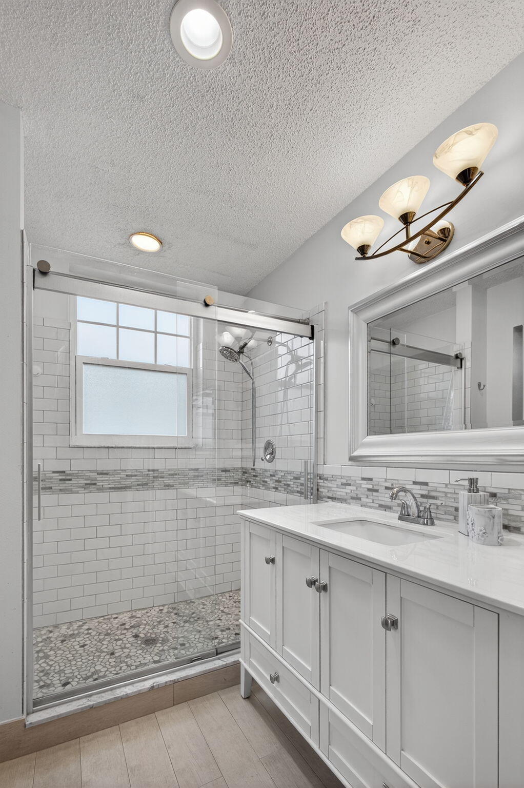 1609 Mizzenmast Way, Unit 1609 Jupiter, FL 33477 - Photo 24 of 48 Primary Bathroom